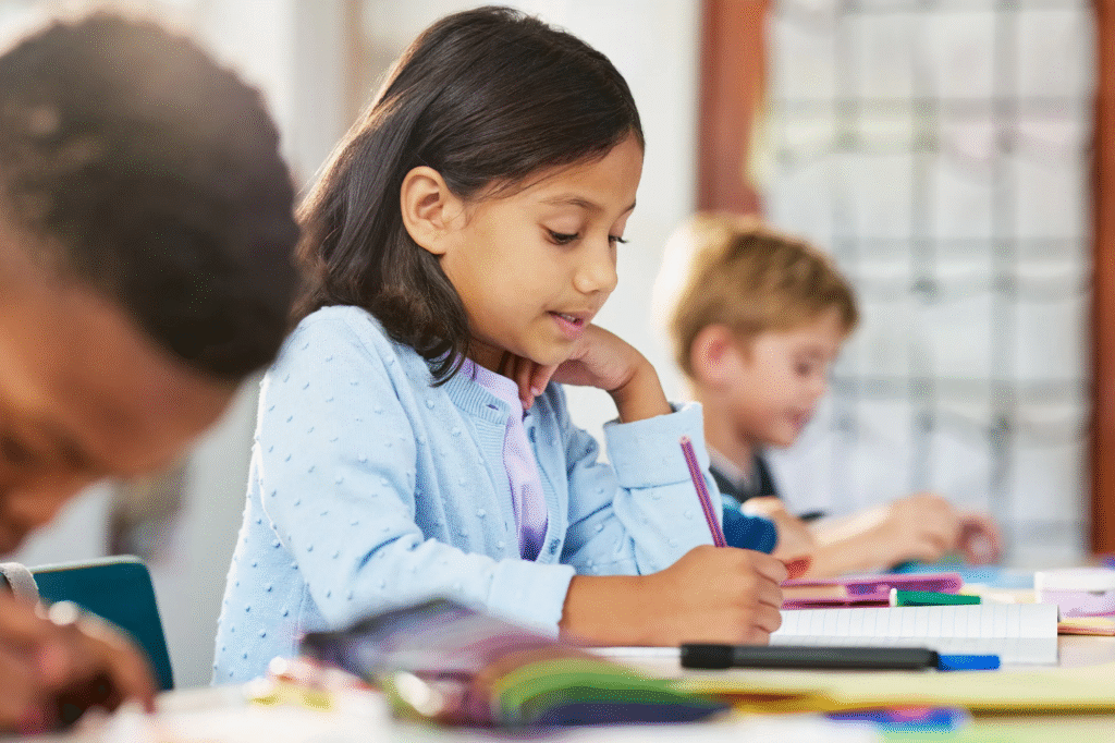 How Art Classes Improve Your Child’s Confidence and Communication Skills